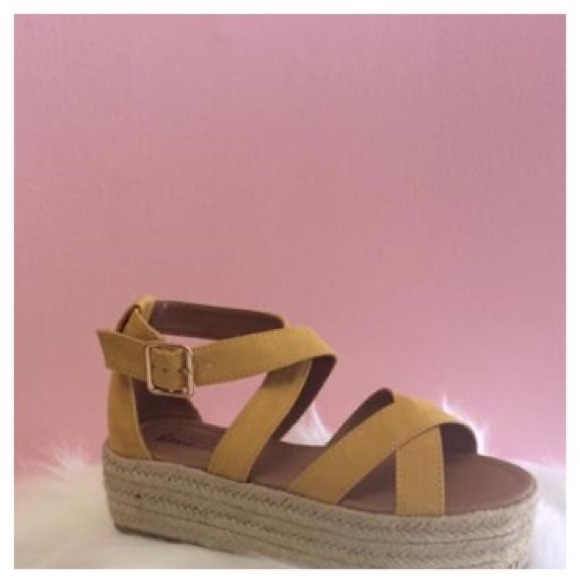 Bonnibel Shoes - Platform Sandal